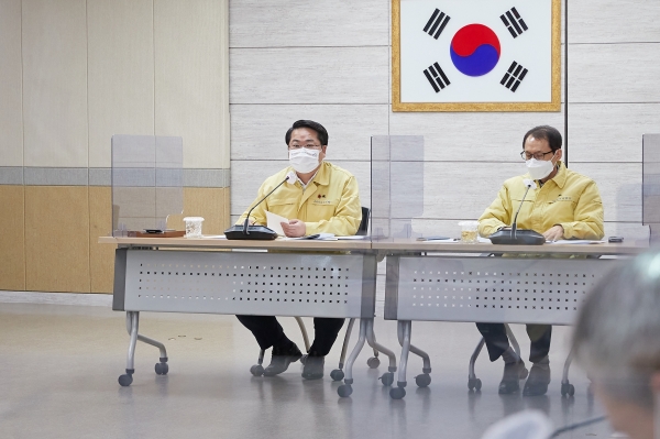 코로나19 재난안전대책본부 회의 및 읍면동장 간담회 개최 사진