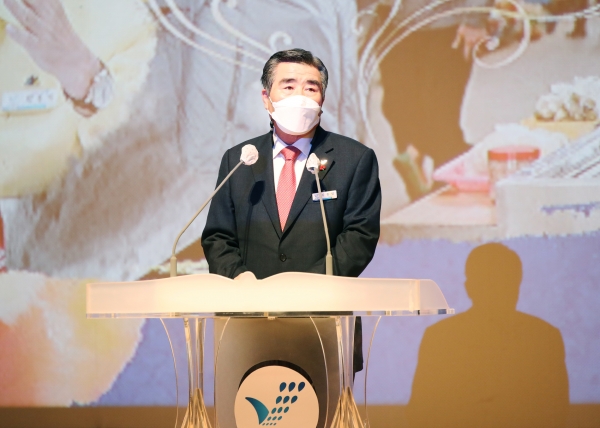 시무식에서 신년 당부를 하고 있는 김동일 보령시장