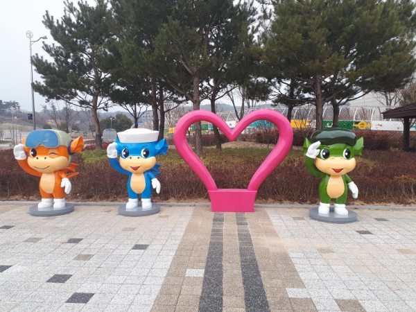 엑스포조형물 포토존 모습