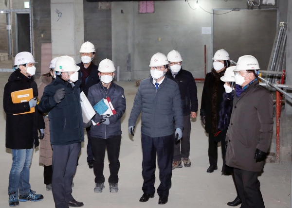 장종태 대전 서구청장, 용문동 행정복지센터 신축 현장 방문 모습