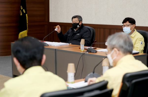 지난 7일 군청 중회의실에서 열린 ‘2022년 정부예산 확보 전략보고회’ 모습.