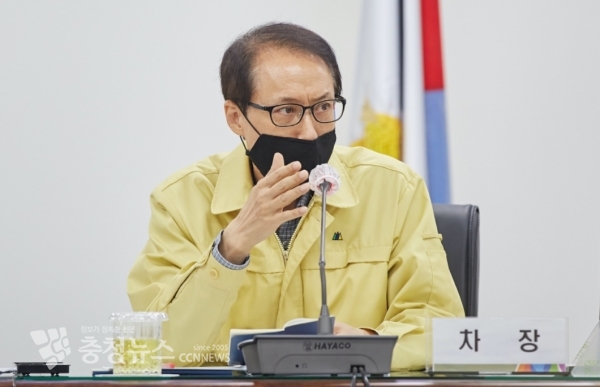 ‘재난안전대책본부 회의’를 주재하는 윤찬수 부시장