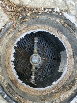 상수도시설 동파 예방 - 급수관동결 및 계량기동파 사진