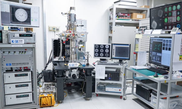 텅스텐 필라멘트 투과전자현미경