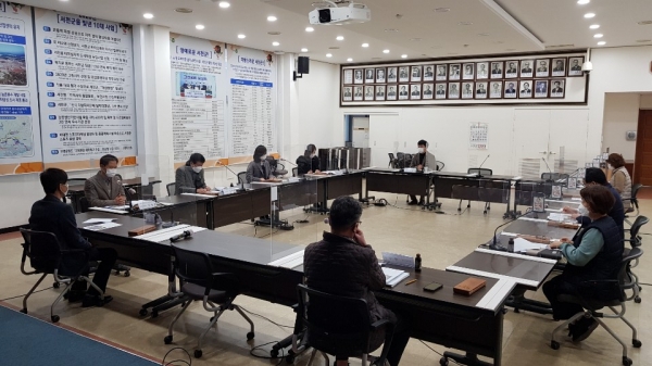 지난 21일 장항국가산단에 투자하는 기업의 고용난을 해소하고 군민의 취업 알선을 위해 관계기관 협업회의 개최