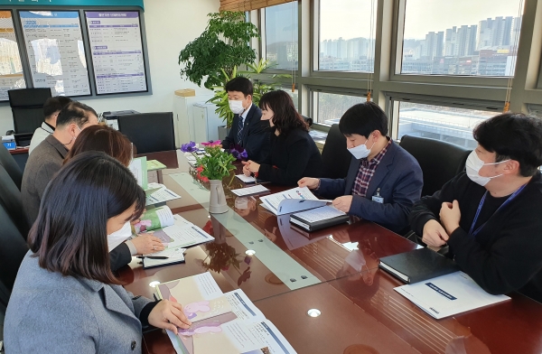 여수시 아동학대 대응체계 벤치마킹 방문 모습