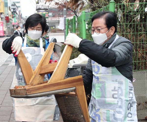 장종태 대전 서구청장은 1일 둔산2동 방문