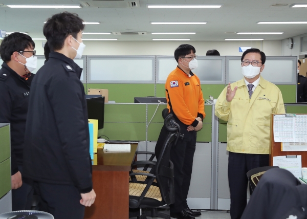 서부소방서를 방문한 장종태 청장