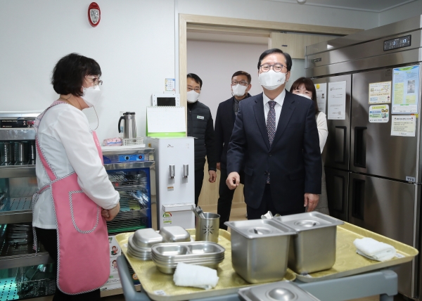 16일 내달 1일 개원을 앞둔 다온숲어린이집을 점검 방문한 장종태 청장