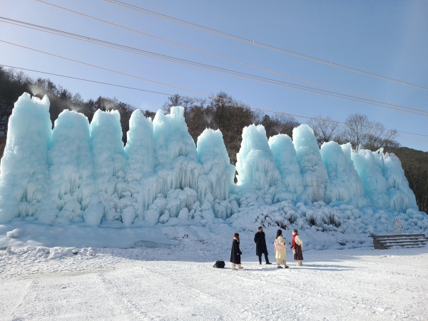 코로나 방역 속 7만명 방문 칠갑산얼음분수축제 종료