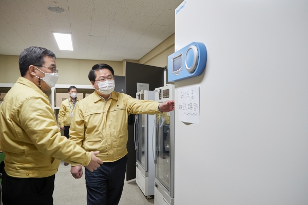 오세현아산시장 백신예방접종센터 초저온냉동고 현장 점검