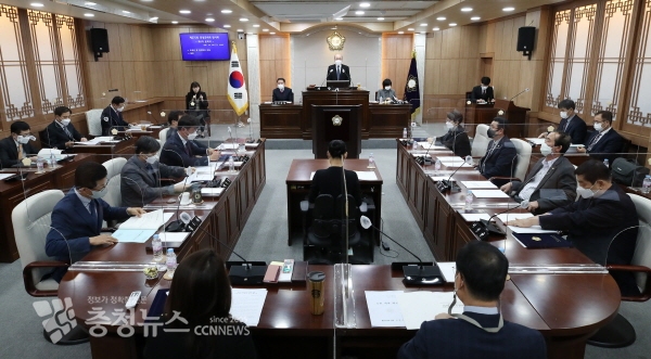 제275회 홍성군의회 임시회 폐회