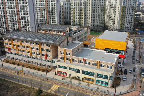 대덕초등학교 전경