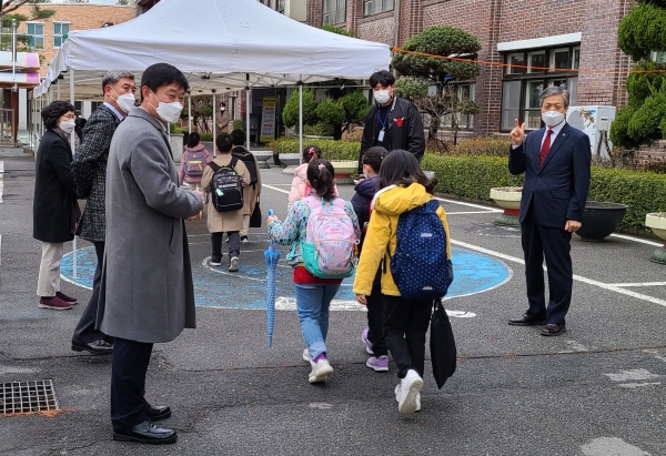 대전 서부교육지원청 신하기 등교 점검 모습