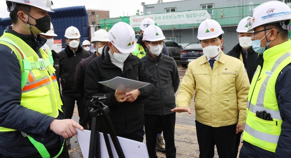 안전점검에 나선 황인호 동구청장