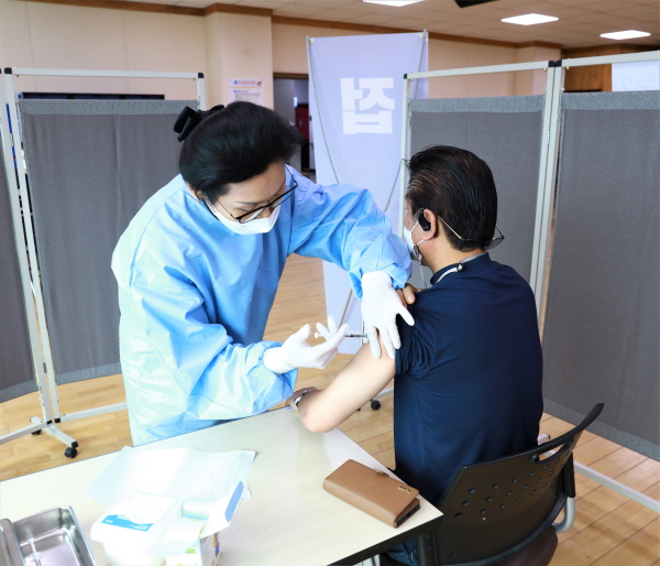 청양군  요양병원․요양원 코로나19 백신 1차 접종 완료