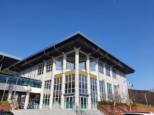 예산군문예회관 전경