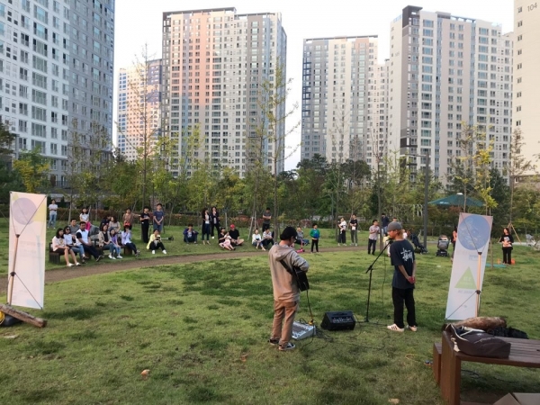 지난 2019년 공원음악회-능수버들공원