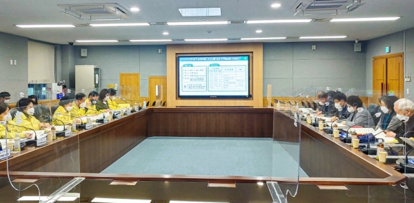 지난 24일 민선5기 공약이행 점검 주민배심원 2차 회의 개최