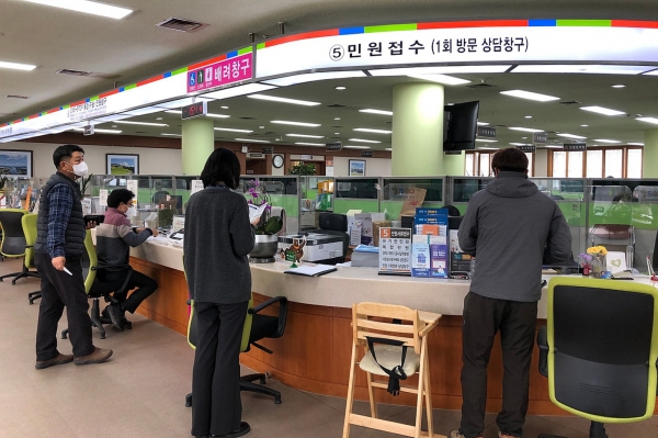 민원처리 만족도 평가 관련 사진 - 시청 민원토지과