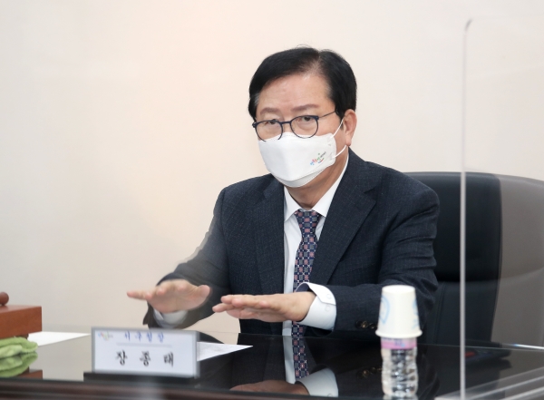 지난 26일 청사 보라매실에서 지역 일자리 창출 협의체를 열고 ‘2021년 서구 일자리 대책 세부계획’을 확정했다.