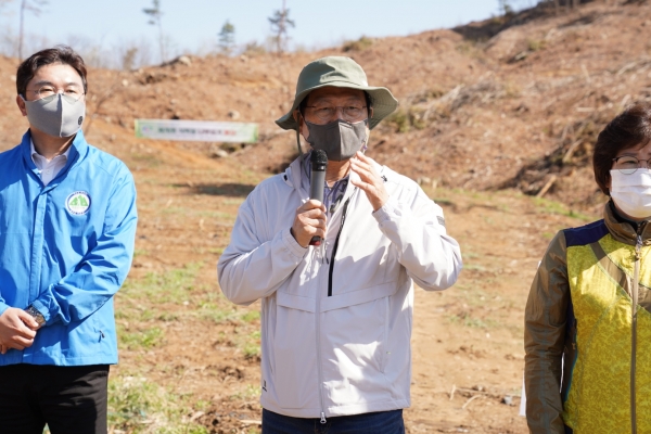 천안시 제76회 식목일 나무심기 행사 모습