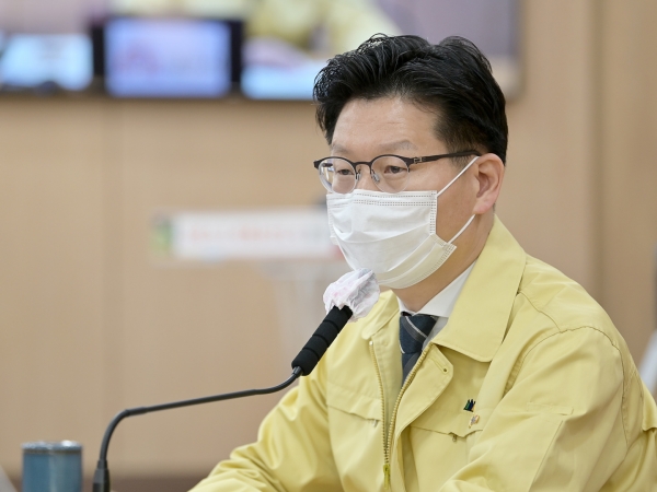 5일 시청 대백제실에서 열린 주간업무보고회 진행 모습