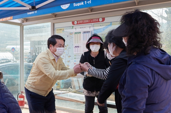 오세현 아산시장 수곡1리 주민과의 대화 장면