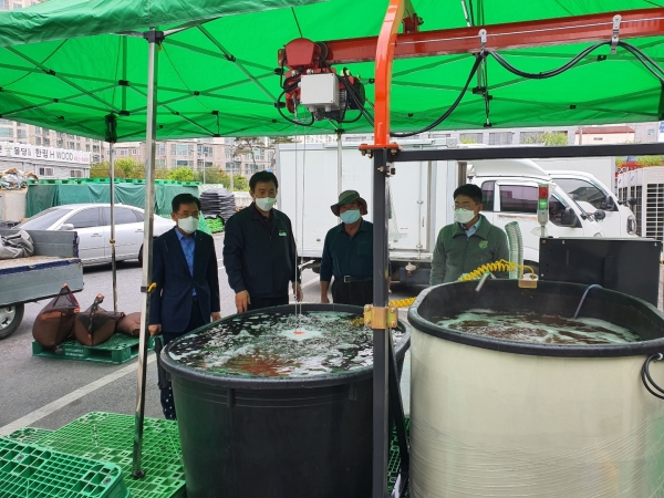 왼쪽에서 2번째 - 신탄진농협 민권기 조합장