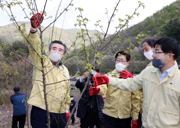 제76회 식목일 기념 조림지 점검 모습