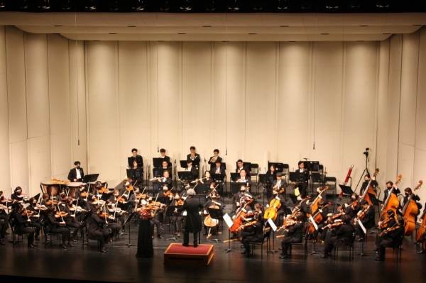 공주시충남교향악단 정기연주회 사진