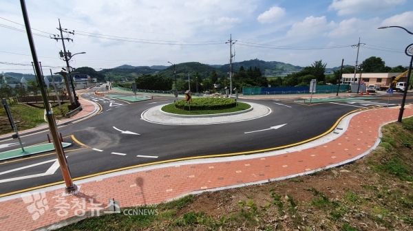 응봉면 딴산교 회전교차로 전경