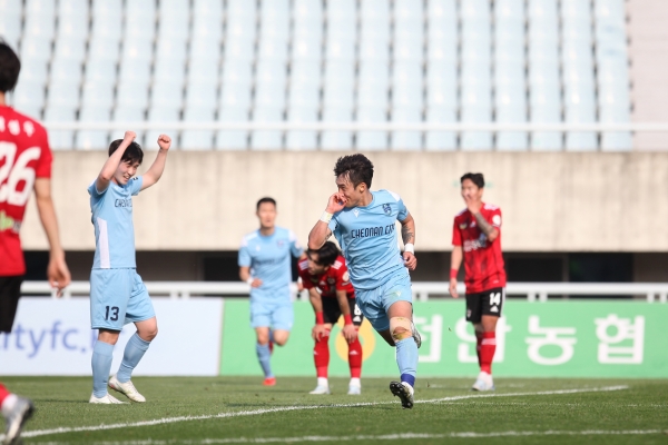 4R 이예찬 골세레머니