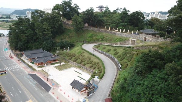 공산성 방문자센터