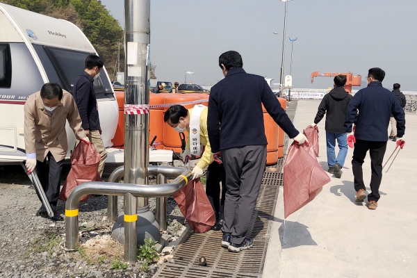 민관 합동 바다정화활동 모습