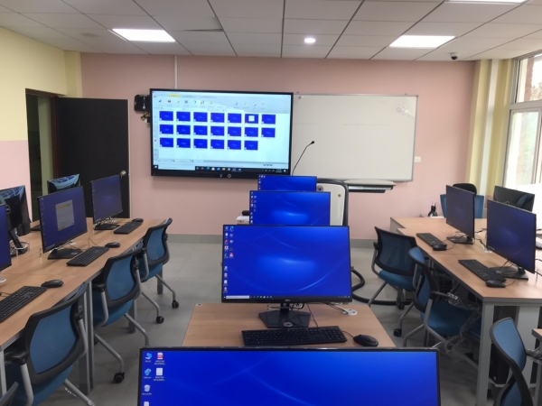 네팔 기술교육연수원(TITI) IT 강의동 내부