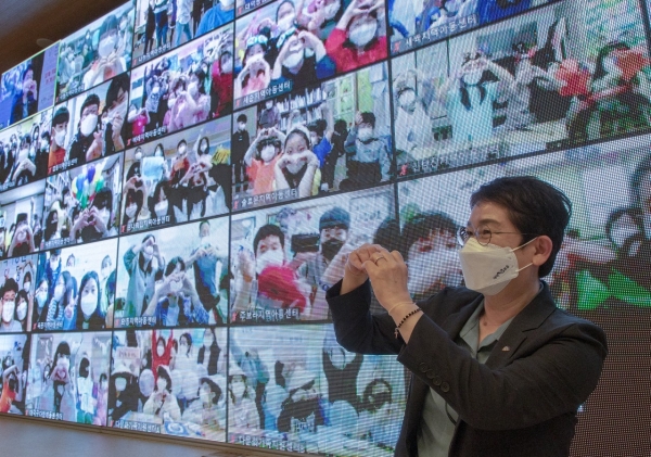 지난 4일 어린이날 기념 ‘ON라인-ON어린이 협업 퀴즈쇼’ 개최 모습