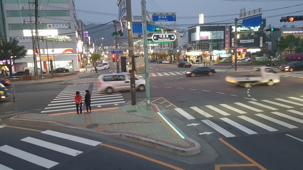 LED바닥신호등 사진