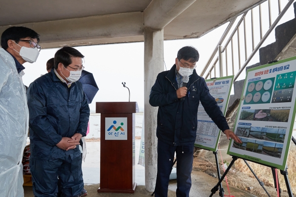 오세현 시장 해맑은벼 첫 이양 행사 참여 모습