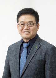 이영환 산학부총장