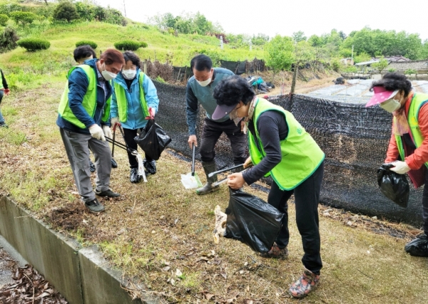 조합원 농가에서 영농폐기물 수거활동 및 불법소각방지 캠페인 활동 펼쳐