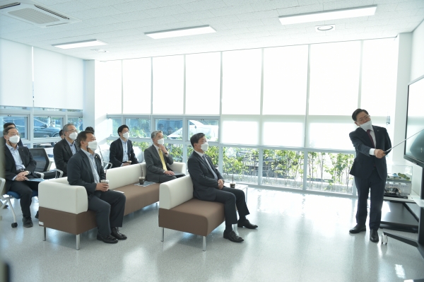 전해철 행정안전부 장관, 그린뉴딜 수소전주기센터 현장방문