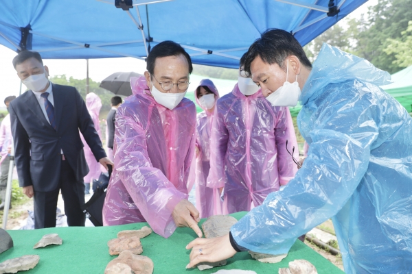 천흥사지 발굴 성과 현장공개 모습