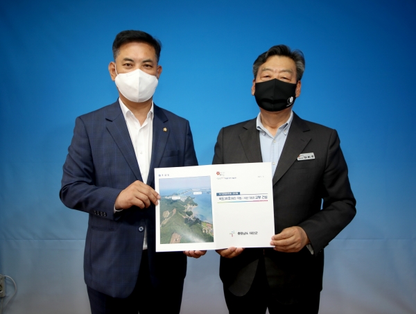 가세로 태안군수 박영순 국회의원 만나 국도38호선 최종고시 건의