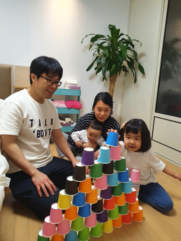 천안시건강가정지원센터 가족 미션 여가 활동에 참여한 가족 모습