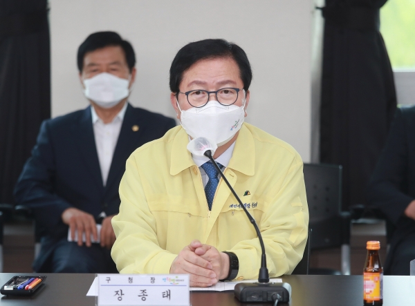 1일 청사 장태산실에서 ‘제8기 생활공감정책 참여단 간담회’를 개최했다.