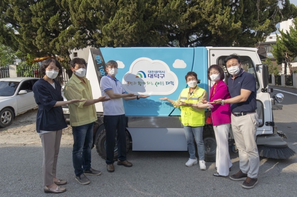 미세먼지 집중관리구역 내 ‘전기소형노면청소차’운영