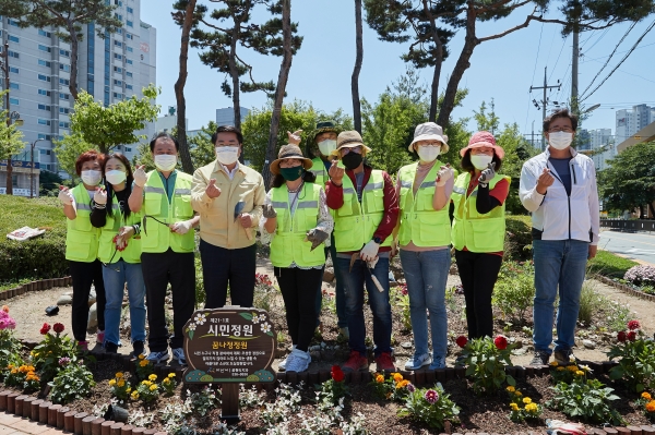 오세현 시장 시민정원 조성사업지 현장방문 기념사진