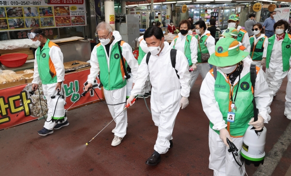 대전광역시-동구 자율방재단, 중앙시장 합동 방역
