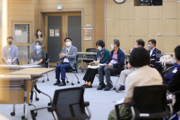 14일 시청 대회의실에서 열린 공익활동 역량강화 워크숍 사진